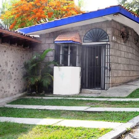 Departamento En Lomas De Cuernavaca Con Aire Acond Apartment Temixco Ngoại thất bức ảnh